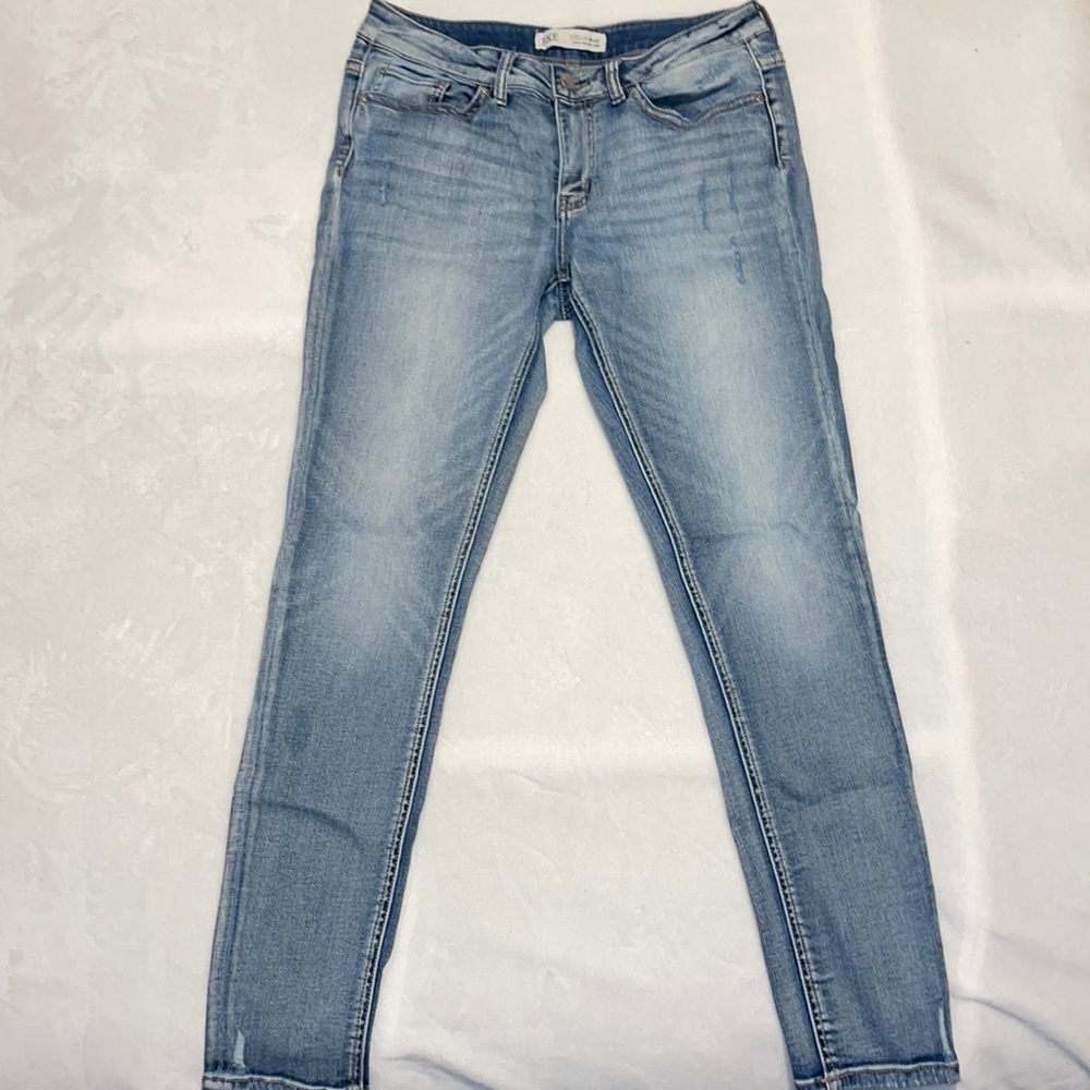 BKE Stella slim fit Mid-rise skinny. Size 29x29.5 (29S)